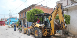 Pepe Chedraui supervisa rehabilitación vial en San Jerónimo Caleras