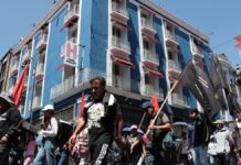 Manifestación de la 28 de Octubre desquicia tráfico