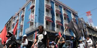 Manifestación de la 28 de Octubre desquicia tráfico