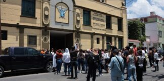 Protestan contra anuncio de cierre de Academia Militarizada en Puebla