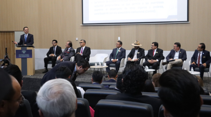 Congreso de Puebla reúne voces sobre el futuro legislativo