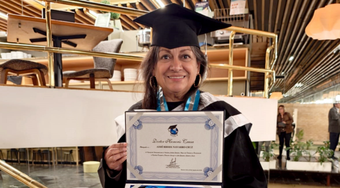 Investigadora BUAP recibe Galardón a la Excelencia Educativa 2026