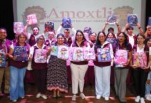 DIF San Pedro Cholula entrega mochilas y kits escolares a preescolares