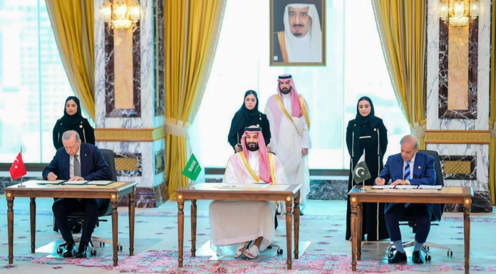 Arabia Saudita, Turquía y Pakistán firman acuerdo de defensa conjunta