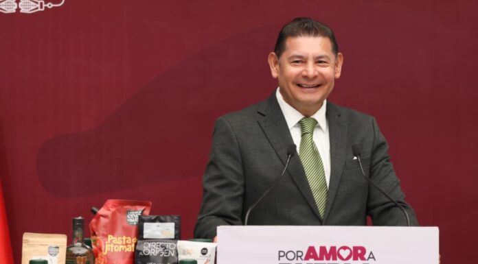 Invertirán mil mdp para ampliar y modernizar Aeropuerto de Huejotzingo