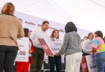 Armenta entrega apoyos de obra comunitaria para CAIC y CECADE