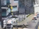 Cae estructura sobre camioneta en Edomex; muere una mujer