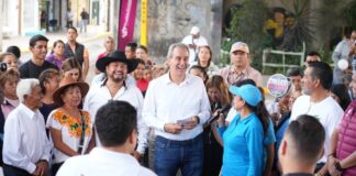 Pepe Chedraui entrega rehabilitación vial en laterales de bulevar Xonacatepec