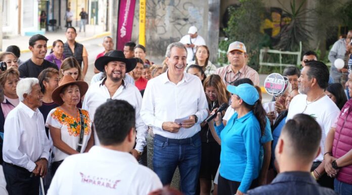 Pepe Chedraui entrega rehabilitación vial en laterales de bulevar Xonacatepec