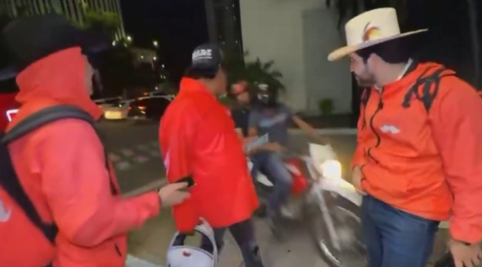 Asesinan al influencer César Gastélum durante transmisión en vivo