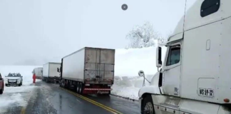 Nevadas afectan transporte carretero entre Chile y Argentina