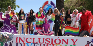 Celebran a las juventudes poblanas con desfile en la Juárez