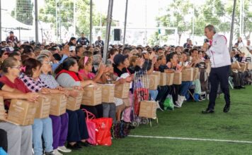Entrega Pepe Chedraui más de 7 mil despensas en Romero Vargas