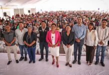 Omar Muñoz entrega despensas a mil 500 hogares de Cuautlancingo