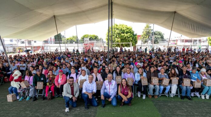 DIF Puebla entrega 14 mil despensas en San Jerónimo Caleras y Lomas de San Miguel