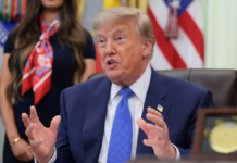 EU mantiene el “control total” del estrecho de Ormuz, dice Trump