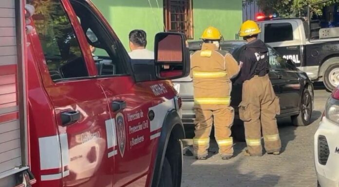 Explosión daña vehículo en Tehuacán; investigan origen