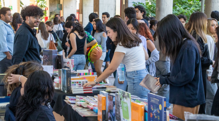IBERO Puebla celebra su primera Feria del Libro