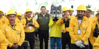Armenta garantiza vivienda digna a brigadistas forestales