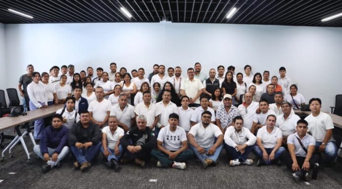 Dialogan en Congreso con guías turísticos de Cuetzalan