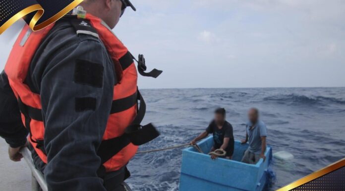 Pescadores sobreviven cinco días sobre hielera en el Pacífico