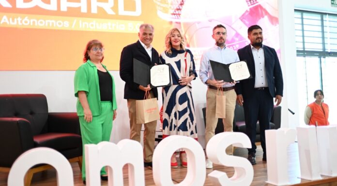 Universidad IEU conecta a estudiantes y empresas en Tech Forward 2026