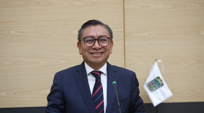 Diputado propone incentivos para empresas que contraten jóvenes