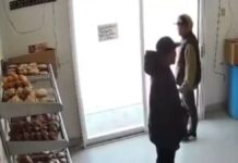 Roban cuenta del día y piezas de pan a negocio en Bosques de Santa Anita