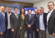 Lotería Nacional presenta billete con 24 leyendas del fútbol mexicano
