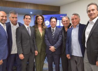 Lotería Nacional presenta billete con 24 leyendas del fútbol mexicano