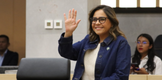 Buscan regular acceso de menores de 16 años a redes sociales en Puebla