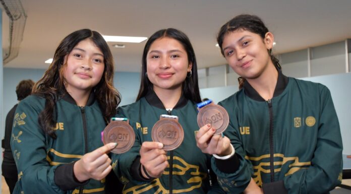Alumnas de la BUAP obtienen medalla de bronce en tenis de mesa