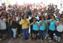 Pável Gaspar reconoce labor de casas auxiliares de salud en la Mixteca