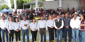 Pável Gaspar asiste a inauguración del deportivo Titilintzin en Chiautla