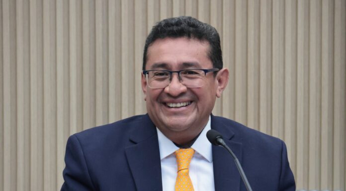 Presidente del Congreso se someterá a antidoping; se suma a Armenta