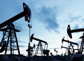 Acuerdo petrolero EU-Venezuela: 65 mil millones de barriles y 100 años de concesión