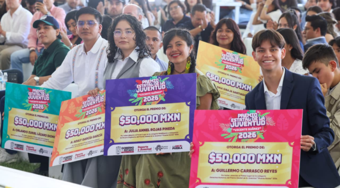 Puebla reconoce a ganadores del Premio de la Juventud 2026
