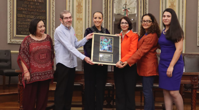Congreso de Puebla entrega la Presea “Manuel Reigadas” a Kyra Galván