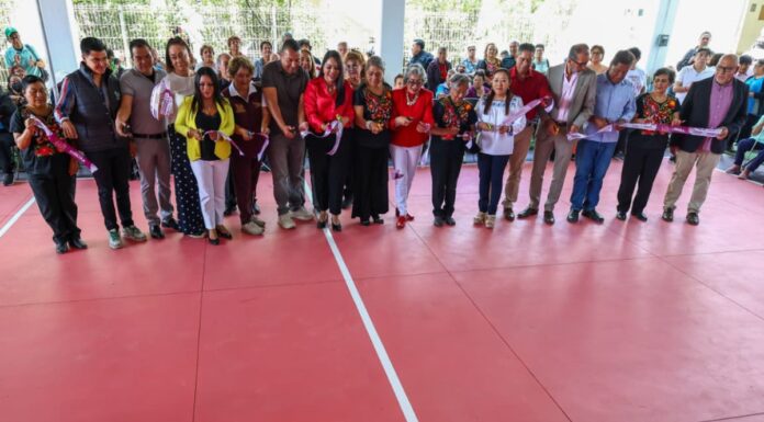 San Pedro Cholula rehabilita cancha y jardines en Casa del Abue