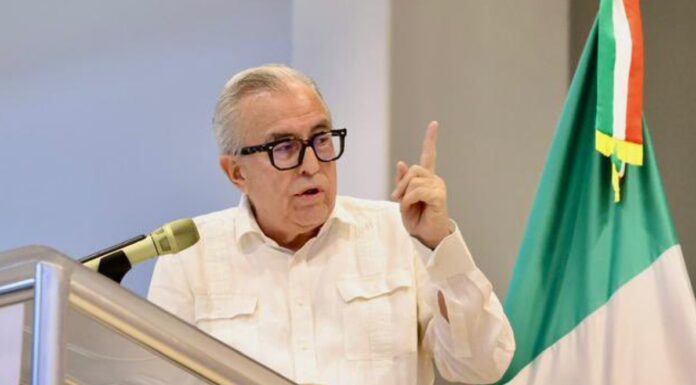 Rocha Moya vuelve a pedir licencia como gobernador de Sinaloa