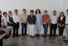 SMDIF Cuautlancingo realiza mesa de trabajo sobre embarazo adolescente