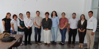SMDIF Cuautlancingo realiza mesa de trabajo sobre embarazo adolescente