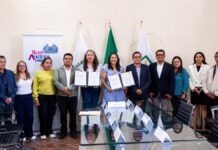 Lupita Cuautle firma acuerdo de trabajo con sindicalizados en San Andrés Cholula