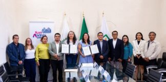 Lupita Cuautle firma acuerdo de trabajo con sindicalizados en San Andrés Cholula