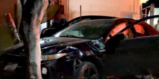 Conductor en estado de ebriedad choca contra puesto de tacos en Tehuacán