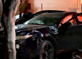 Conductor en estado de ebriedad choca contra puesto de tacos en Tehuacán