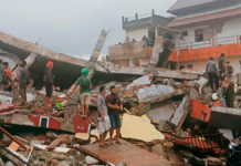 Terremoto en Indonesia deja 83 muertos y casi mil heridos