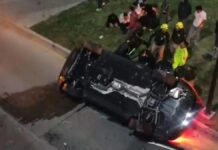 Vehículo cae desde puente en Lomas de Angelópolis III