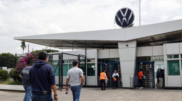 Sindicatos de México y EU respaldan al SITIAVW en revisión contractual