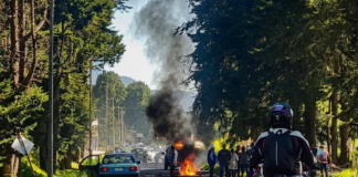 Aparatoso accidente deja un muerto y dos lesionados en Zaragoza